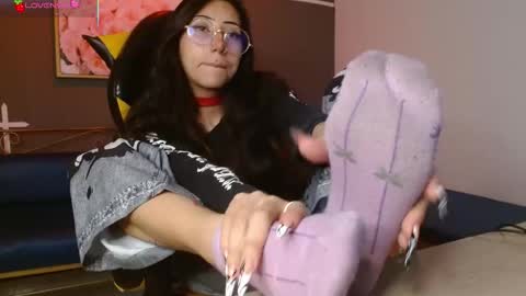 aliss_angel_ online show from March 4, 1:50 pm