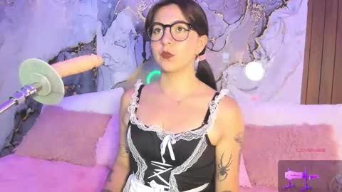 Mia online show from March 27, 8:30 pm