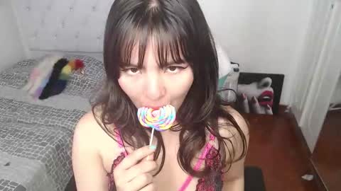 Snapshot of alissa_morrison chatting on May 3, 7:31 pm alissa_morrison online show from May 3, 7:31 pm