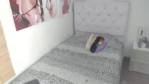 Snapshot of alissa_morrison chatting on May 18, 4:46 pm alissa_morrison online show from May 18, 4:46 pm