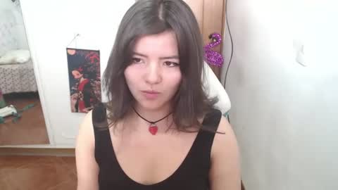 Snapshot of alissa_morrison chatting on June 28, 8:37 pm alissa_morrison online show from June 28, 8:37 pm