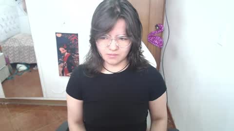 Snapshot of alissa_morrison chatting on June 29, 3:56 pm alissa_morrison online show from June 29, 3:56 pm
