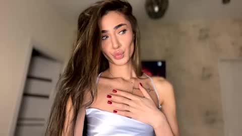 Alissa online show from April 17, 1:03 pm