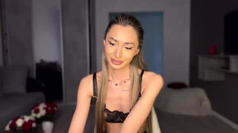 Snapshot of alissadreams chatting on June 5, 4:13 pm Alissa online show from June 5, 4:13 pm