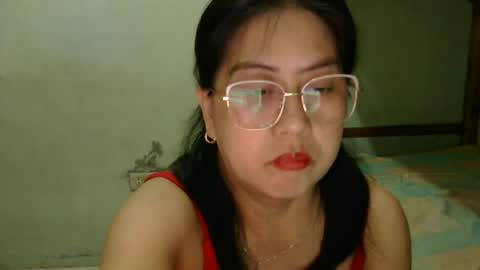 Snapshot of alissalove18 chatting on June 19, 1:43 am alissalove18 online show from June 19, 1:43 am