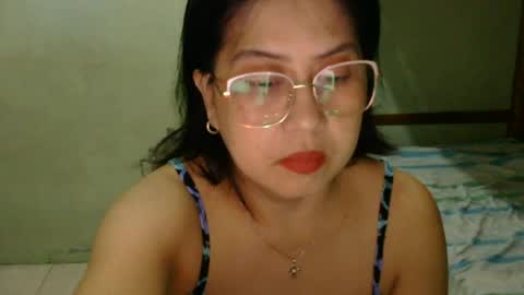 Snapshot of alissalove18 chatting on July 5, 12:06 am alissalove18 online show from July 5, 12:06 am