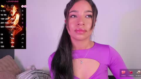 Snapshot of alissarose_1 chatting on March 26, 10:26 pm alissarose_1 online show from March 26, 10:26 pm