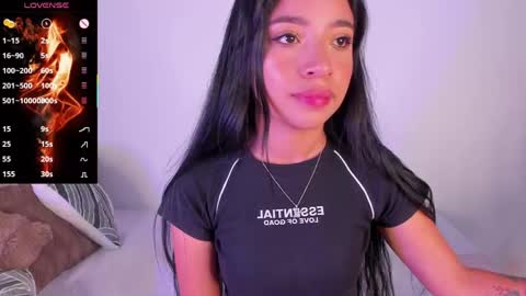 Snapshot of alissarose_1 chatting on April 30, 1:12 am alissarose_1 online show from April 30, 1:12 am