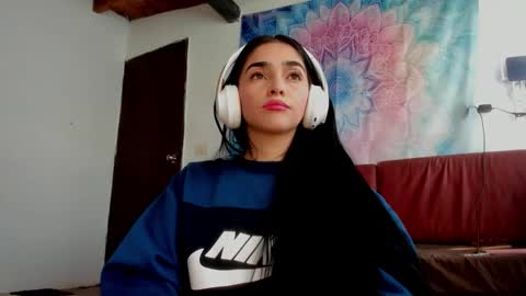 Alisson369  online show from November 14, 4:38 pm