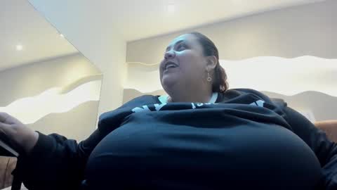 Snapshot of alisson_am chatting on February 6, 11:13 am Alisson online show from February 6, 11:13 am