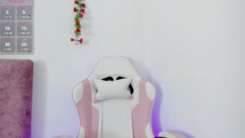 Alisson online show from May 15, 11:45 pm