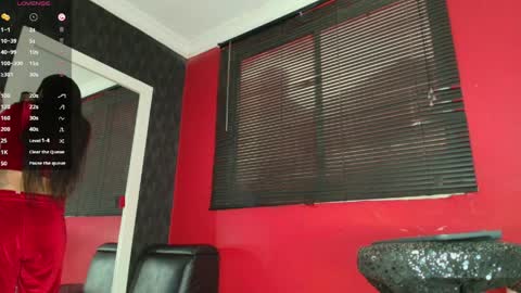 Alison Steeler online show from April 8, 8:20 pm