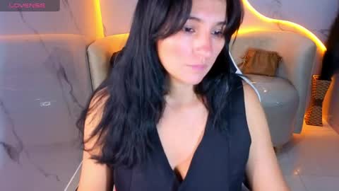 Snapshot of alisson_tx_ chatting on May 4, 7:54 pm alisson_tx_ online show from May 4, 7:54 pm