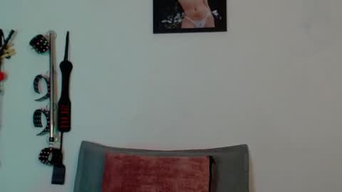 Alisson Beckett online show from December 7, 12:19 am