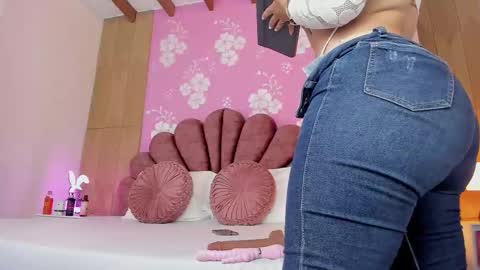 alissonpeach01 online show from October 16, 2:40 pm