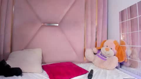 Snapshot of alissonrobertsh chatting on November 13, 4:17 pm AlissonRobertsh online show from November 13, 4:17 pm