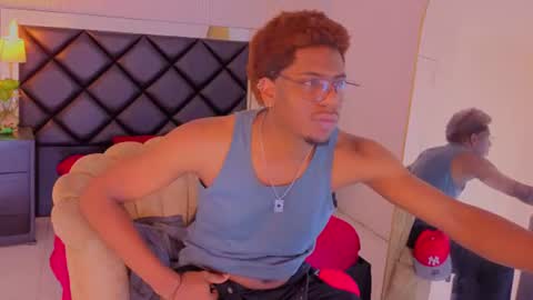 Snapshot of alister_star chatting on June 10, 5:23 pm alister online show from June 10, 5:23 pm