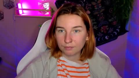 Snapshot of alisun_ chatting on September 13, 4:29 pm A L I C E online show from September 13, 4:29 pm