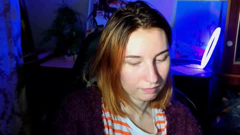 Snapshot of alisun_ chatting on October 19, 3:34 pm A L I C E online show from October 19, 3:34 pm