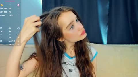 Alivia online show from April 21, 8:20 am