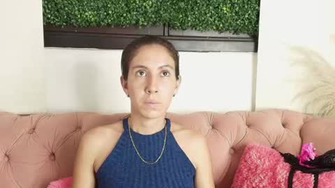 Snapshot of alix_rada chatting on June 14, 7:38 pm Ali online show from June 14, 7:38 pm