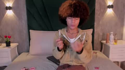  Alexis Etereo  online show from February 18, 7:21 pm