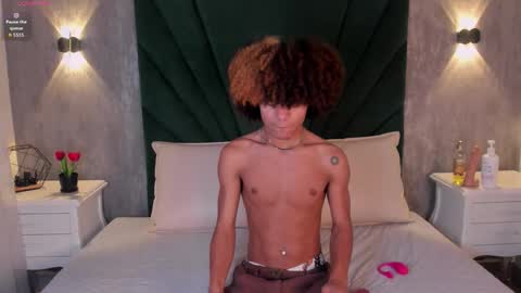  Alexis Etereo  online show from February 20, 7:47 pm