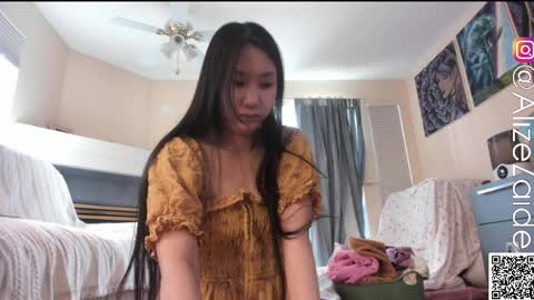 Alize Zaide online show from March 29, 6:30 pm