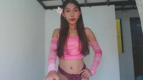 Snapshot of aljenloversweet chatting on January 26, 6:07 am aljenloversweet online show from January 26, 6:07 am