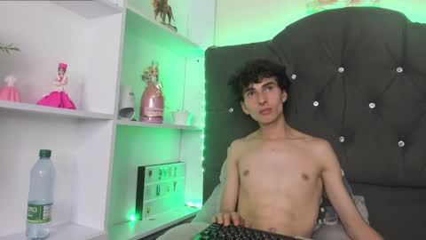 Snapshot of all_cold_ chatting on February 7, 11:45 pm online show from February 7, 11:45 pm