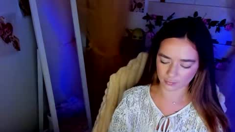 Snapshot of allana_dream chatting on July 3, 12:00 pm Allana online show from July 3, 12:00 pm