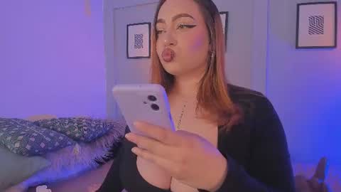 Snapshot of allasska_ chatting on June 11, 4:32 am Laura online show from June 11, 4:32 am