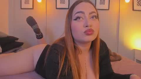 Snapshot of allasska_ chatting on June 18, 4:02 am Laura online show from June 18, 4:02 am