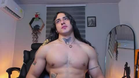 independent model 3 online show from December 14, 5:24 am