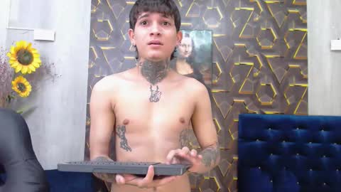 ALLEN WRIGHT online show from March 3, 3:07 pm