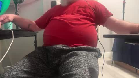Snapshot of allergictochat chatting on April 28, 10:15 pm Allergictolove online show from April 28, 10:15 pm