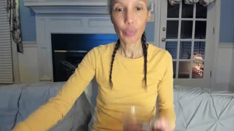 wishlist on bio online show from January 19, 10:49 pm