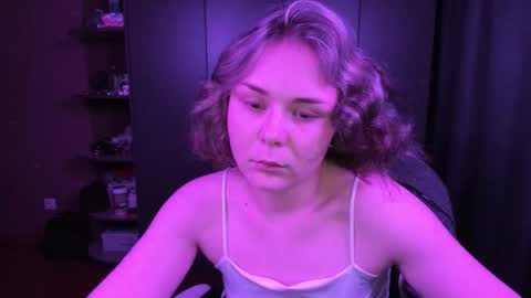 Snapshot of alli_zi chatting on November 10, 5:45 pm Blair online show from November 10, 5:45 pm