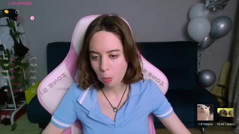 Snapshot of allie_hazie chatting on February 18, 1:32 am alice online show from February 18, 1:32 am