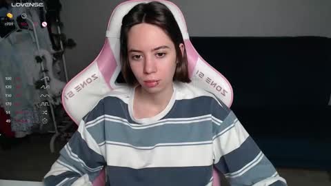 Snapshot of allie_hazie chatting on September 28, 10:04 pm alice online show from September 28, 10:04 pm