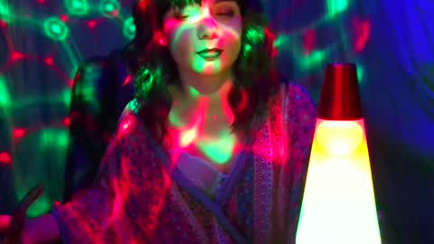 Snapshot of alliebells1 chatting on December 3, 3:09 am alliebells1 online show from December 3, 3:09 am