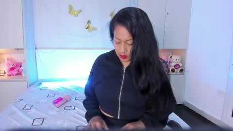 ALISON   online show from April 8, 8:42 pm