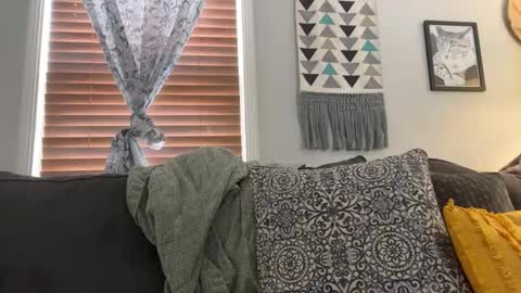 Snapshot of allieberrybb chatting on January 14, 2:43 pm bb online show from January 14, 2:43 pm