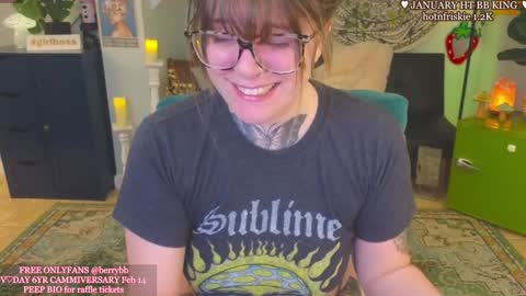 Snapshot of allieberrybb chatting on January 21, 4:32 am bb online show from January 21, 4:32 am