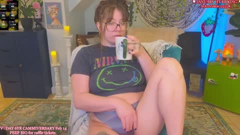 Snapshot of allieberrybb chatting on January 31, 9:27 am bb online show from January 31, 9:27 am