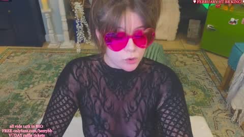 Snapshot of allieberrybb chatting on February 5, 4:16 am bb online show from February 5, 4:16 am