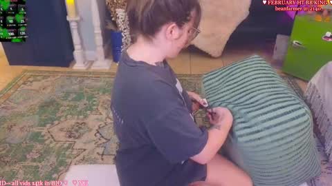 Snapshot of allieberrybb chatting on February 15, 7:39 pm bb online show from February 15, 7:39 pm