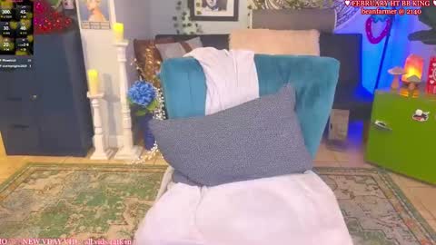 Snapshot of allieberrybb chatting on February 20, 3:45 am bb online show from February 20, 3:45 am