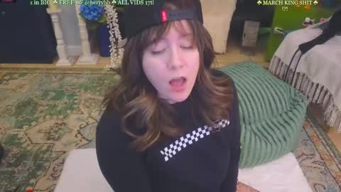 Snapshot of allieberrybb chatting on March 7, 2:57 am bb online show from March 7, 2:57 am