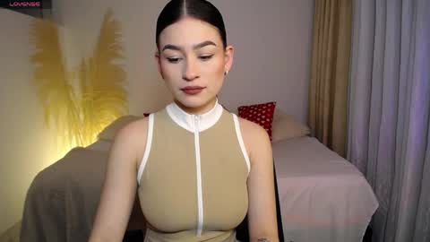 Snapshot of allierose_ chatting on April 24, 12:07 pm Allie online show from April 24, 12:07 pm